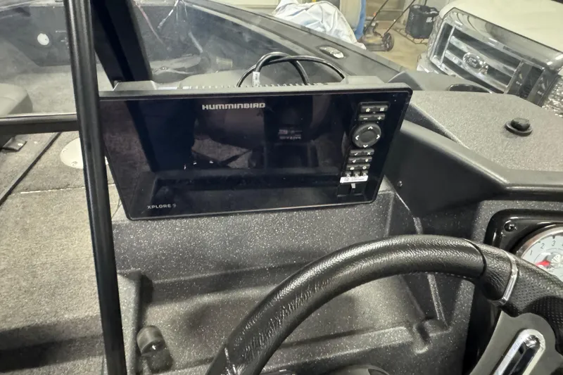 Slide: The Image of Dashboard of 2026 Tracker Targa V-19 Combo with Humminbird Xplode 9 display. - 7