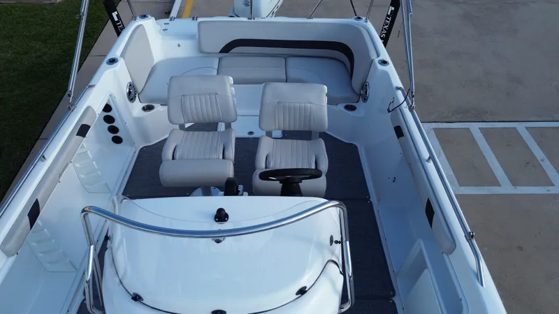 Slide: The Image of Hurricane 231CC 2022 - 12