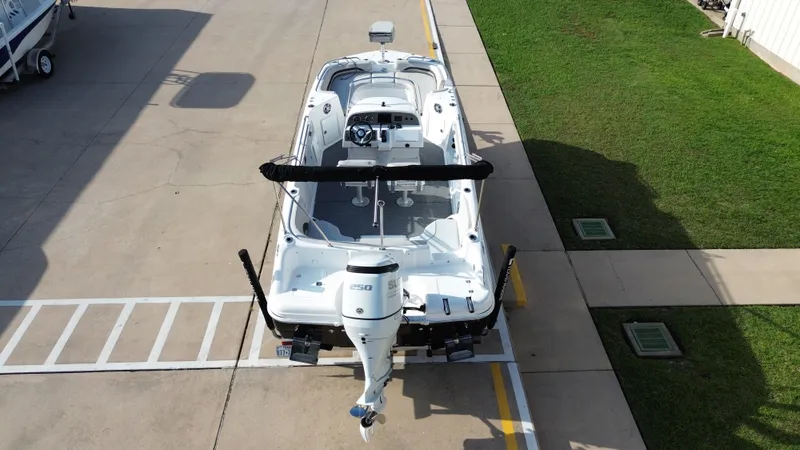 Slide: The Image of Hurricane 231CC 2022 - 7