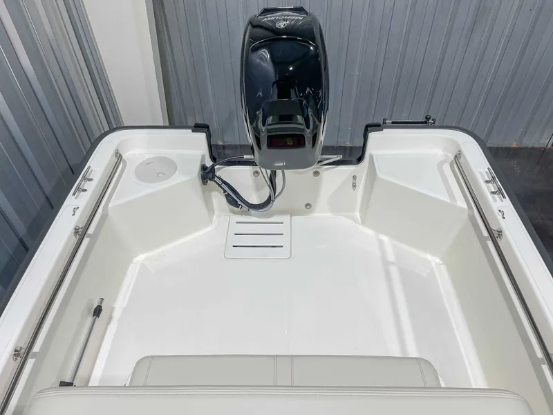 Slide: The Image of Boston Whaler 150 Montauk 2026 - 12