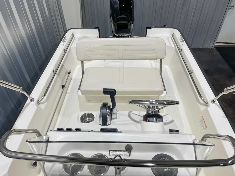 Slide: The Image of Boston Whaler 150 Montauk 2026 - 13
