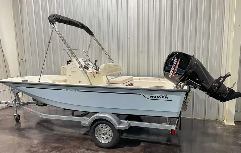 Slide: The Image of Boston Whaler 150 Montauk 2026 - 8
