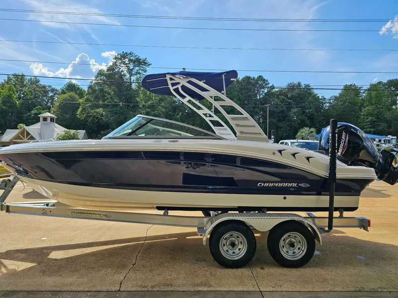 Slide: The Image of Chaparral 21 SSi OB 2025 - 6