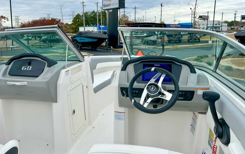 Slide: The Image of Chaparral 21 SSi OB 2025 - 8