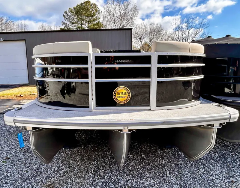 Slide: The Image of Harris Cruiser 230 SL 2025 - 3