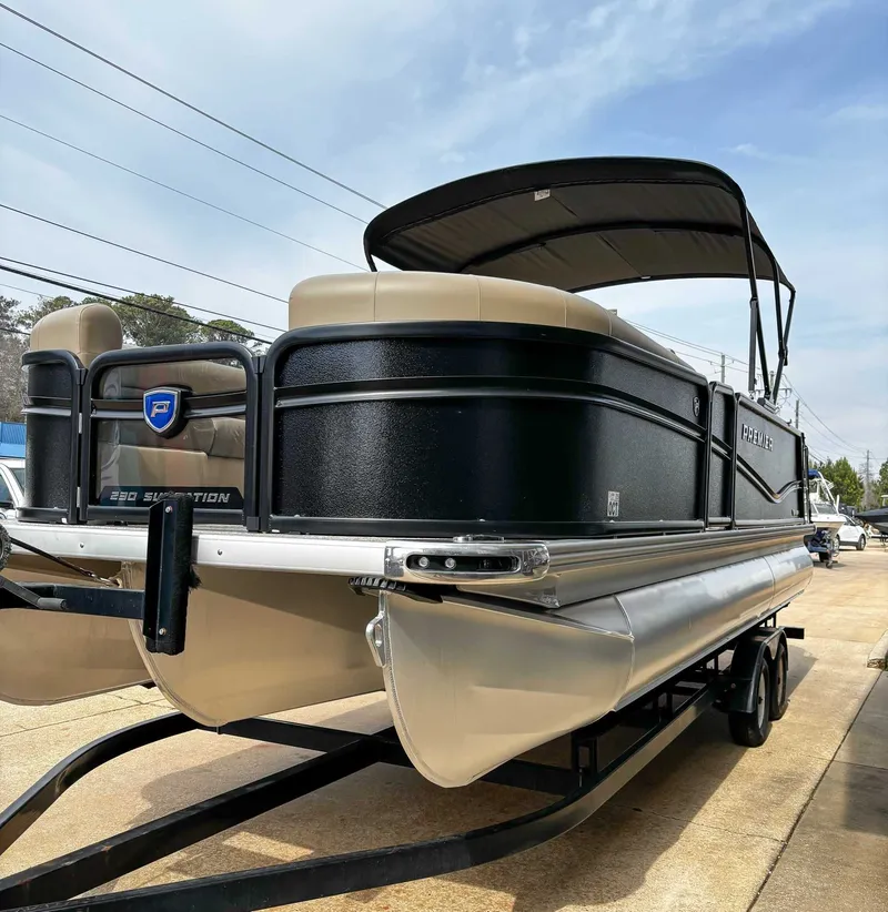 Slide: The Image of Premier 230 Sunsation RL (PTX 28) 2025 - 5