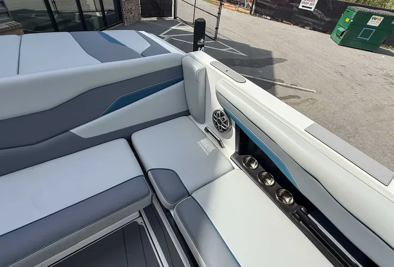 Slide: The Image of Axis T235 2023 - 21