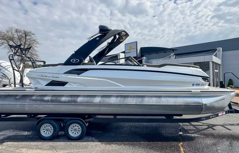 The Image of Veranda V-ONE 2023 - 1