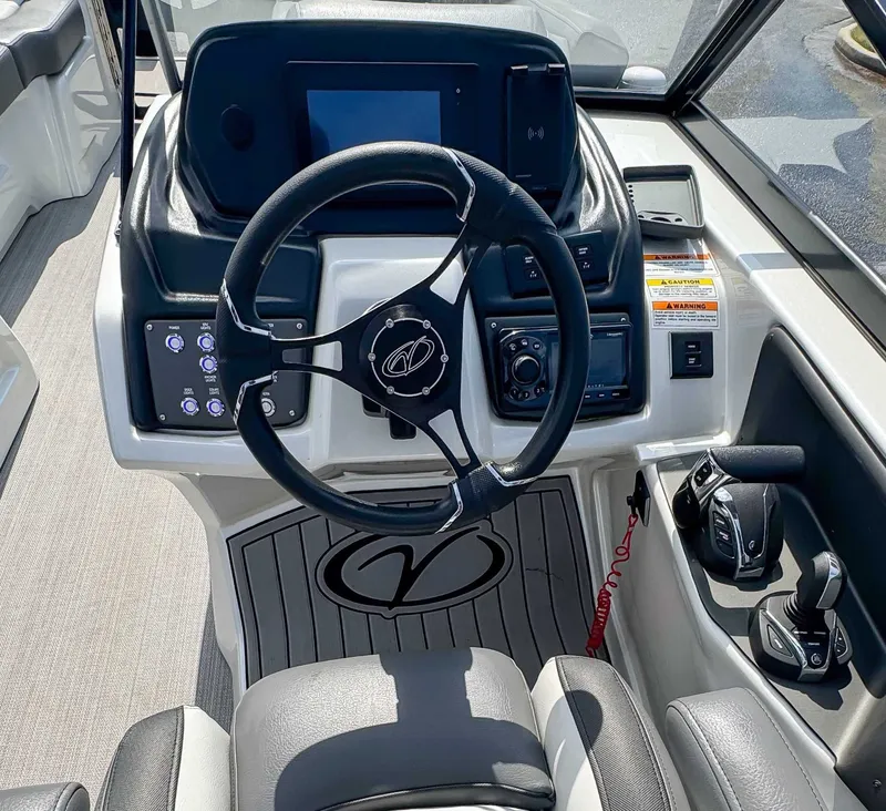 Slide: The Image of Veranda V-ONE 2023 - 17