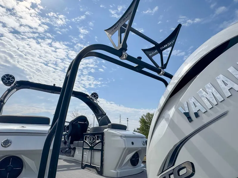 Slide: The Image of Veranda V-ONE 2023 - 8