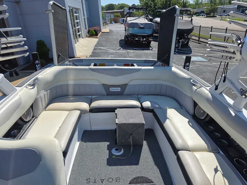 Slide: The Image of Malibu Wakesetter 24 MXZ 2013 - 19