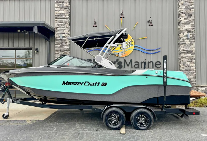 The Image of MasterCraft XT23 2022 - 1