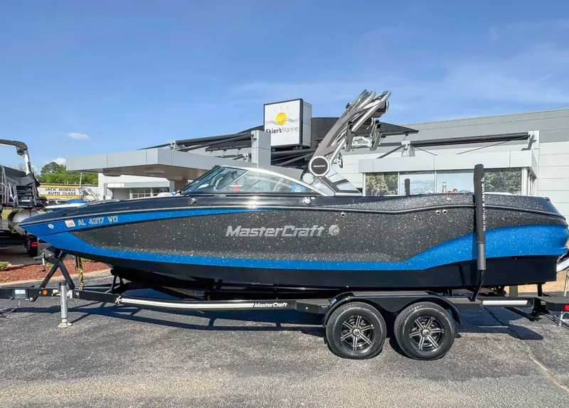 The Image of MasterCraft X24 2019 - 1