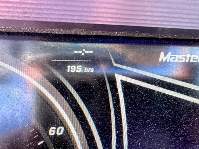 Slide: The Image of MasterCraft X24 2019 - 16