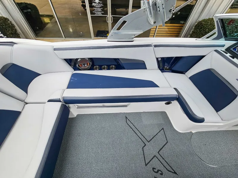 Slide: The Image of MasterCraft XStar 2021 - 11