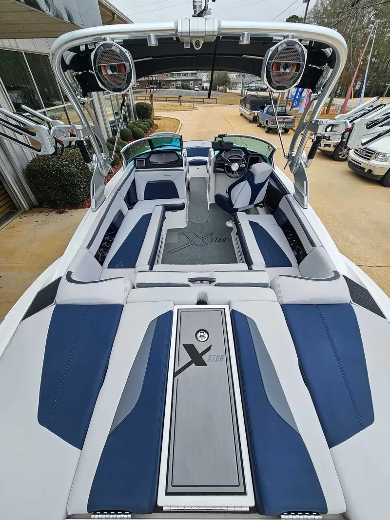 Slide: The Image of MasterCraft XStar 2021 - 9