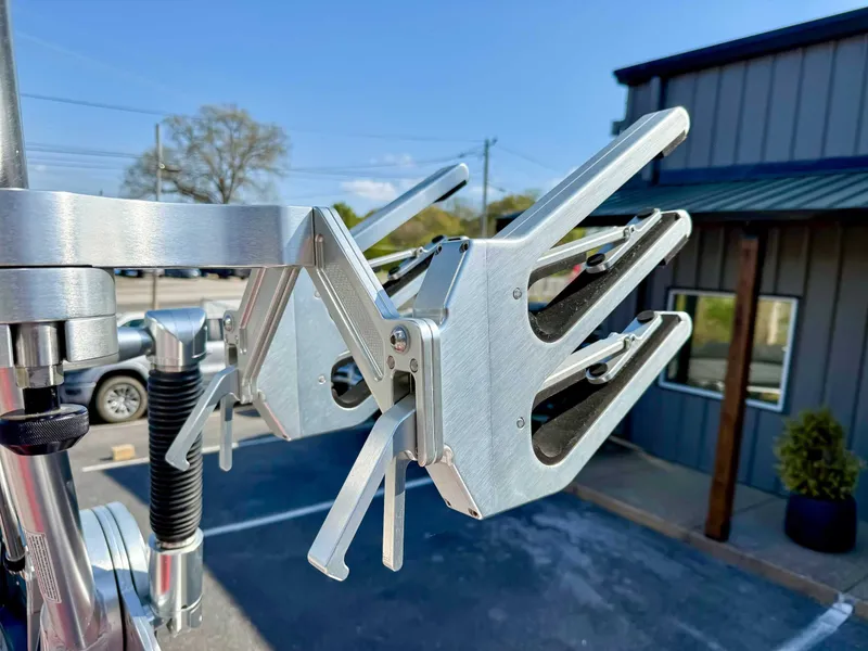 Slide: The Image of MasterCraft X46 2016 - 23