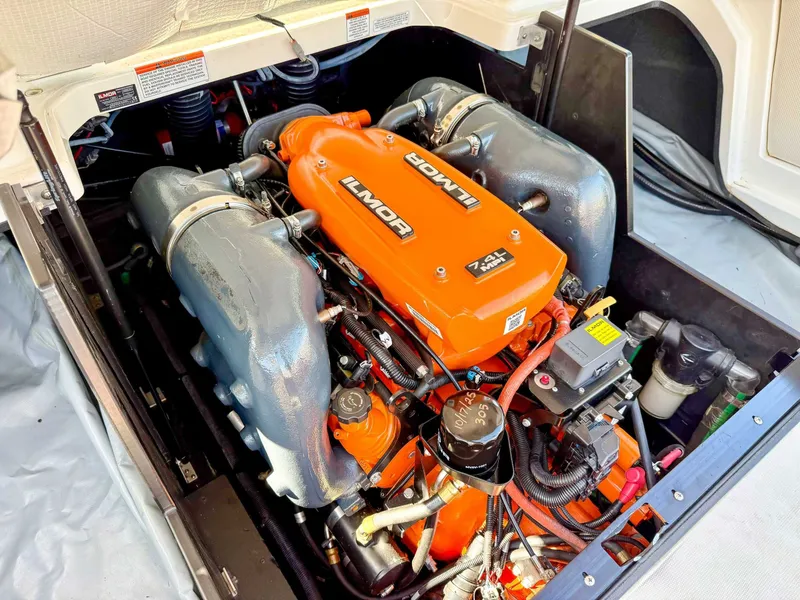 Slide: The Image of MasterCraft X46 2016 - 24