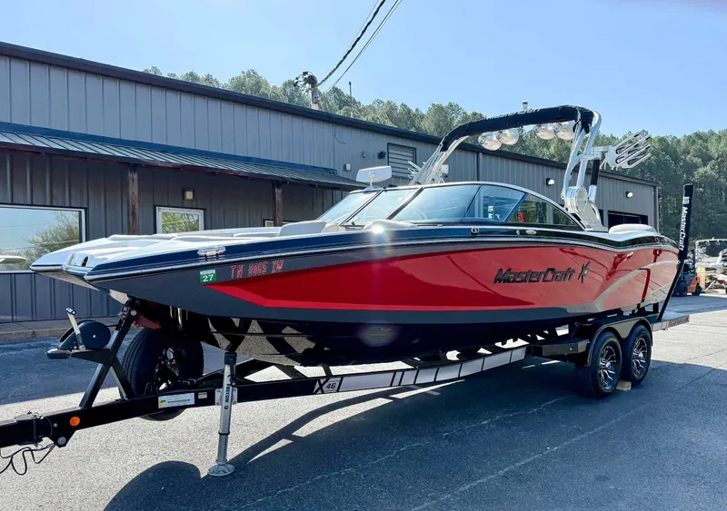 Slide: The Image of MasterCraft X46 2016 - 5