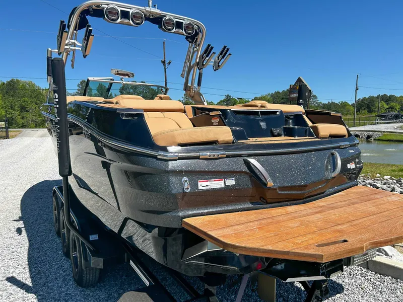 Slide: The Image of MasterCraft X26 2021 - 10