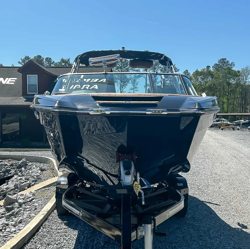 Slide: The Image of MasterCraft X26 2021 - 4