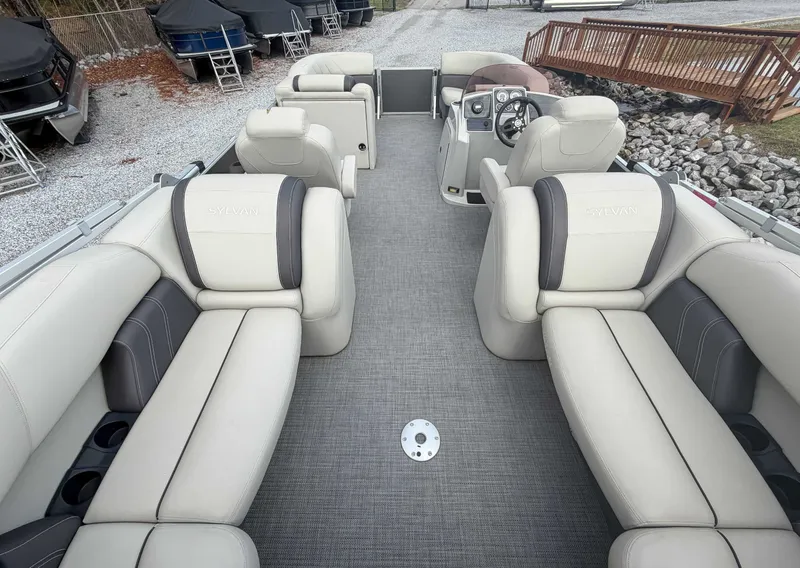 Slide: The Image of Sylvan Mirage 8522 LZ 2023 - 10