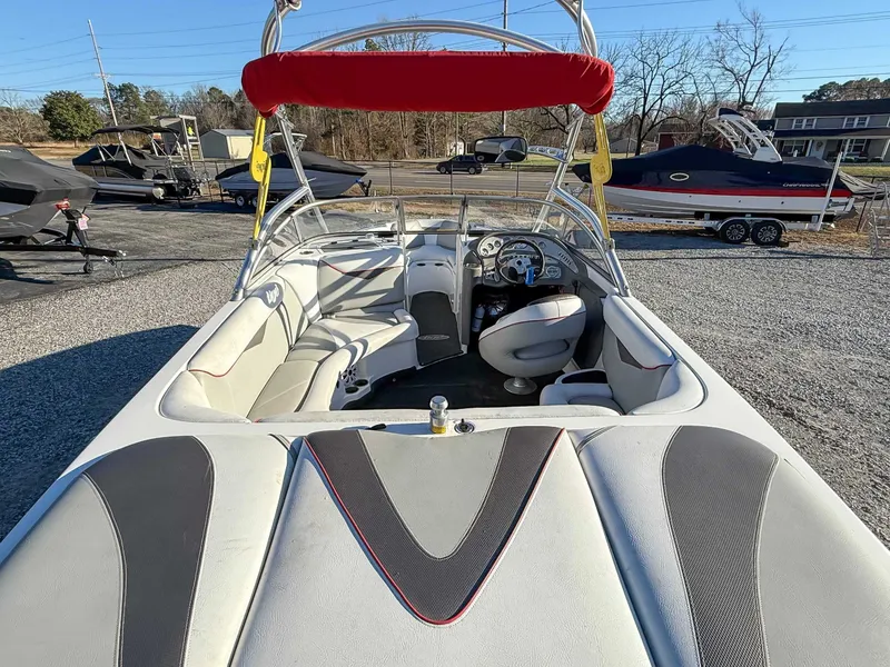 Slide: The Image of Tigé 22V 2006 - 10