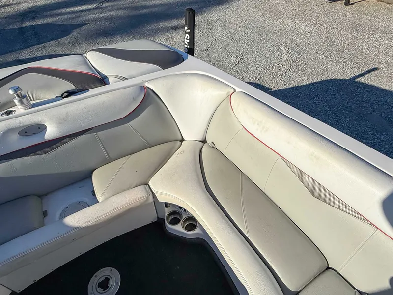 Slide: The Image of Tigé 22V 2006 - 21