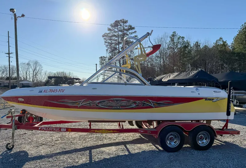 Slide: The Image of Tigé 22V 2006 - 6