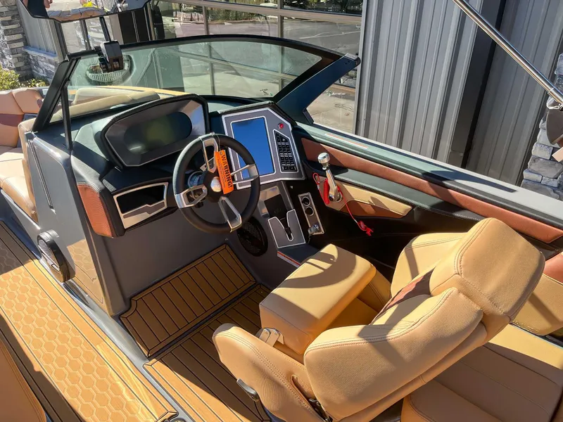 Slide: The Image of MasterCraft XT23 2023 - 16