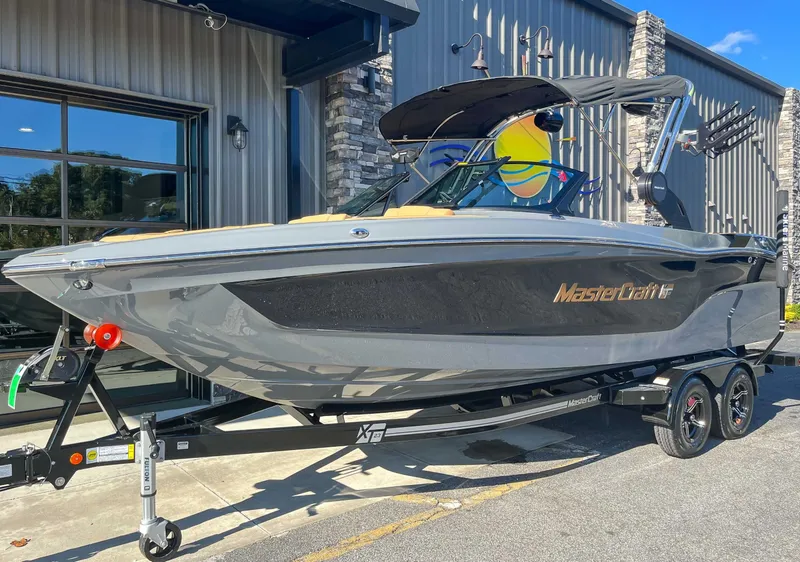 Slide: The Image of MasterCraft XT23 2023 - 3