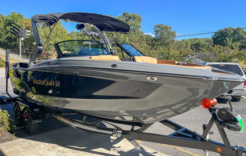 Slide: The Image of MasterCraft XT23 2023 - 5