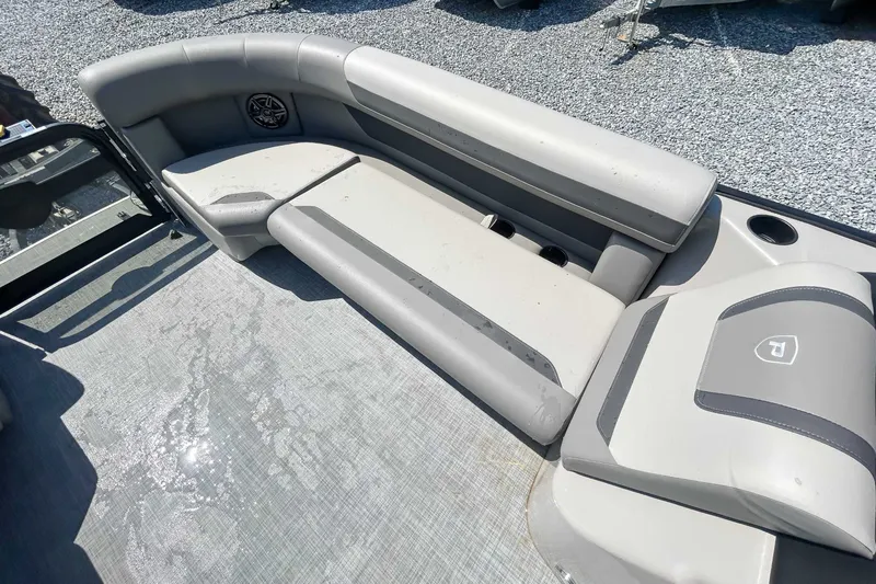 Slide: The Image of Premier 200 Sunscape RF 2025 - 12