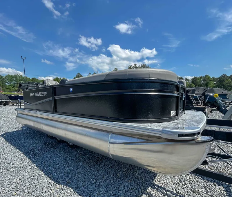Slide: The Image of Premier 200 Sunscape RF 2025 - 3