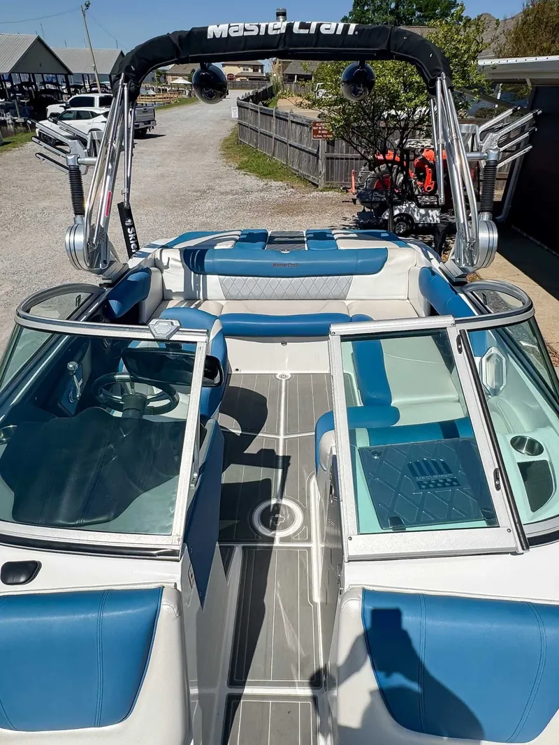 Slide: The Image of MasterCraft X2 2013 - 13