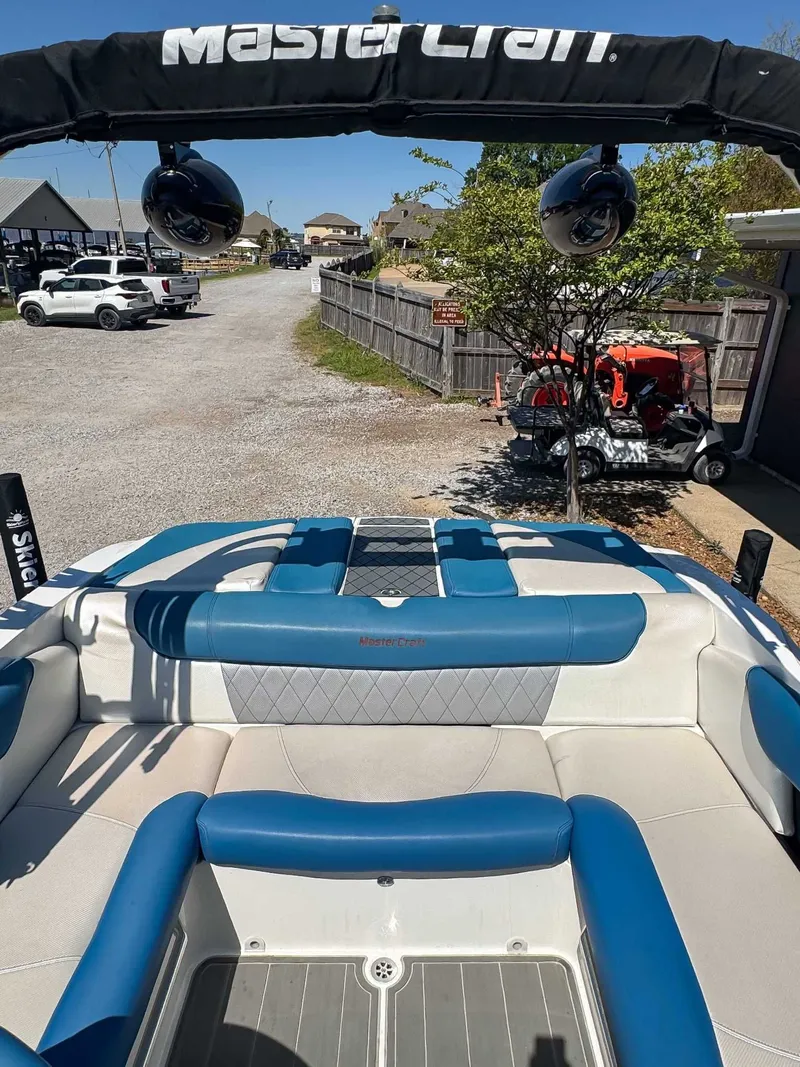 Slide: The Image of MasterCraft X2 2013 - 16