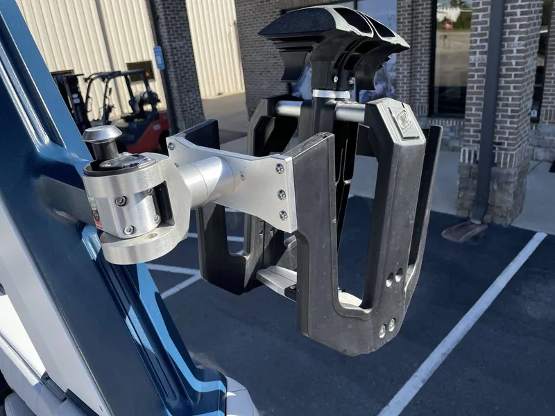 Slide: The Image of Nautique G25 2023 - 11