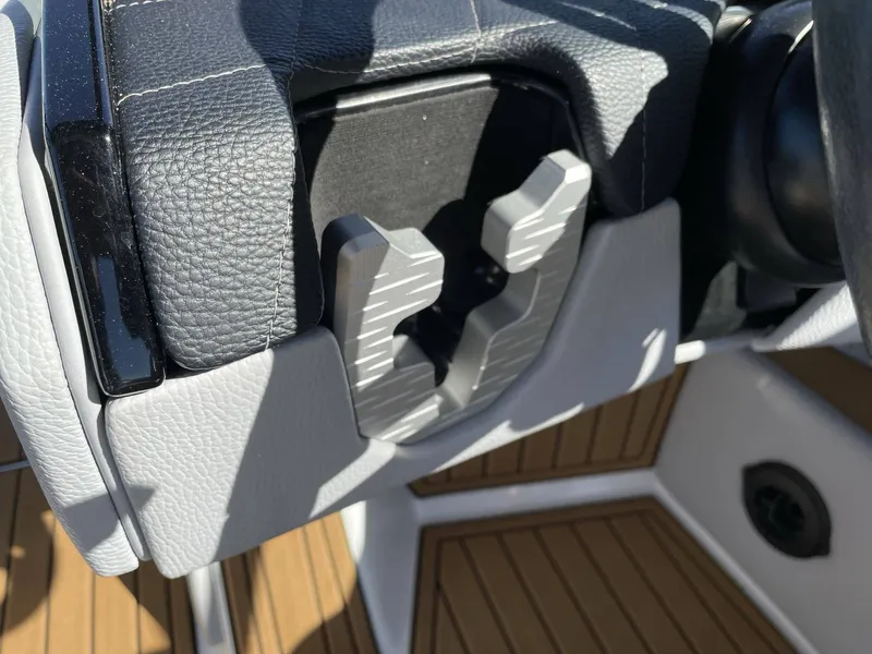 Slide: The Image of Nautique G25 2023 - 9