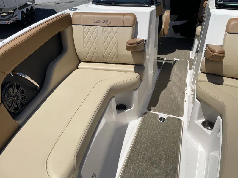 Slide: The Image of Sea Ray 240 Sundeck 2015 - 22