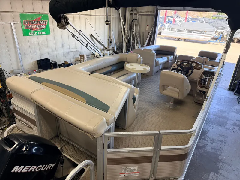 Slide: The Image of Princecraft 20 Versailles Pontoon & 60HP Mercury 4Stroke - $14,995 2007 - 7
