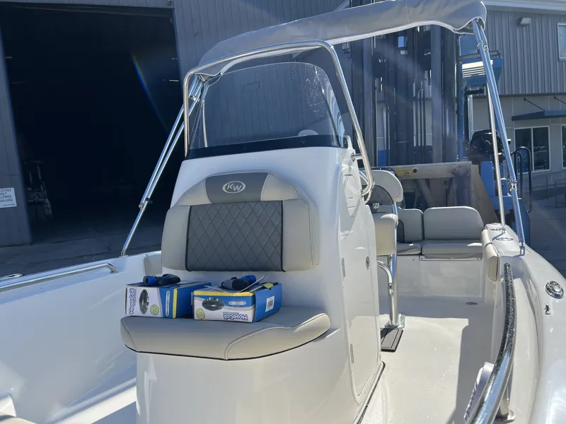 Slide: The Image of Key West Family Sportsman 189FS 2026 - 6