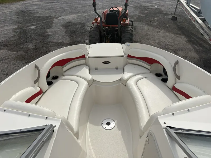 Slide: The Image of Stingray 214 LR 2013 - 8