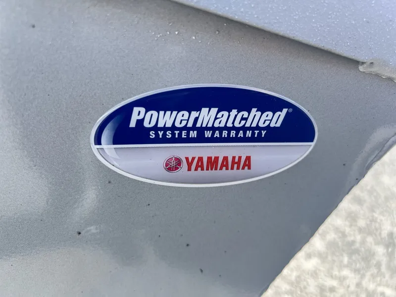 Slide: The Image of G3 Gator Tough 18 CCJ DLX 2025 - 12