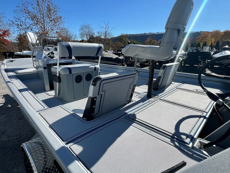 Slide: The Image of G3 Gator Tough 18 CCJ DLX 2025 - 14