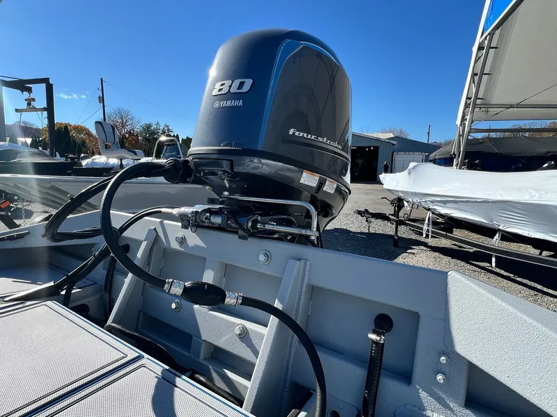 Slide: The Image of G3 Gator Tough 18 CCJ DLX 2025 - 6