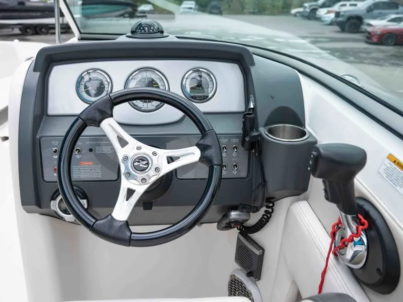 Slide: The Image of Sea Ray 240 Sundeck 2012 - 10