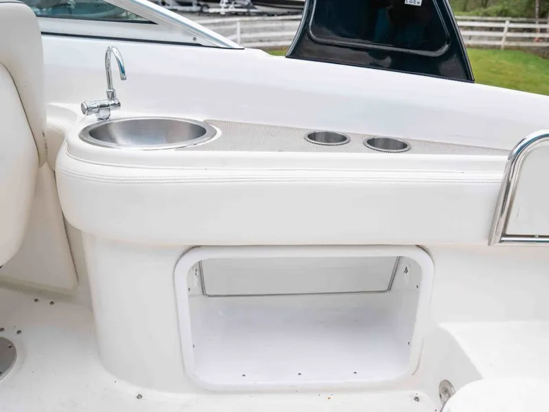Slide: The Image of Sea Ray 240 Sundeck 2012 - 11