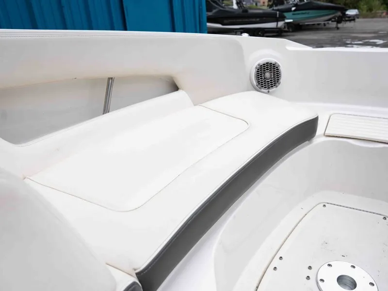 Slide: The Image of Sea Ray 240 Sundeck 2012 - 14