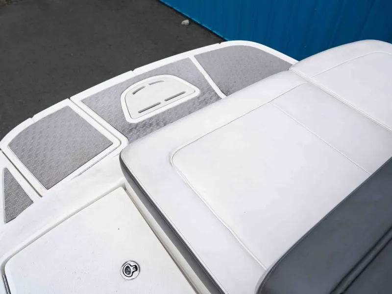 Slide: The Image of Sea Ray 240 Sundeck 2012 - 22