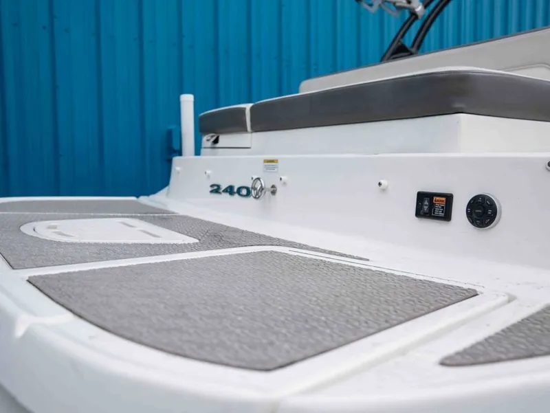 Slide: The Image of Sea Ray 240 Sundeck 2012 - 3